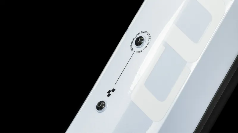 Cube Reaction Hybrid Pro 625 Electric Mountain Bike in Flash White-6